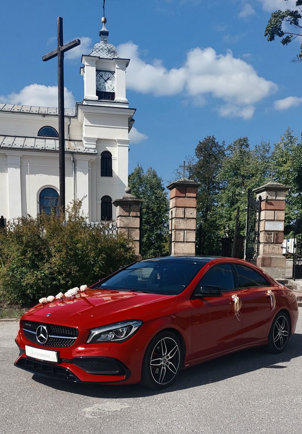Auto do ślubu / na wesele - czerwony Mercedes CLA AMG