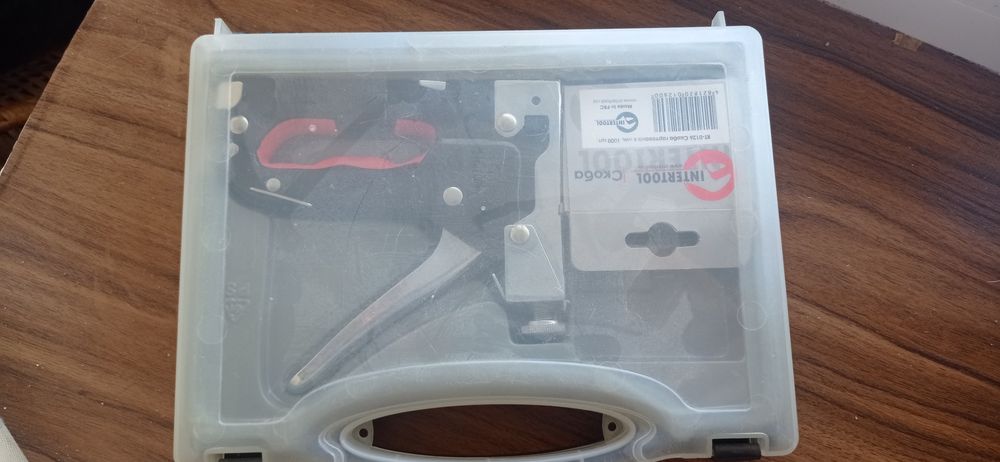 Степлер будівельний