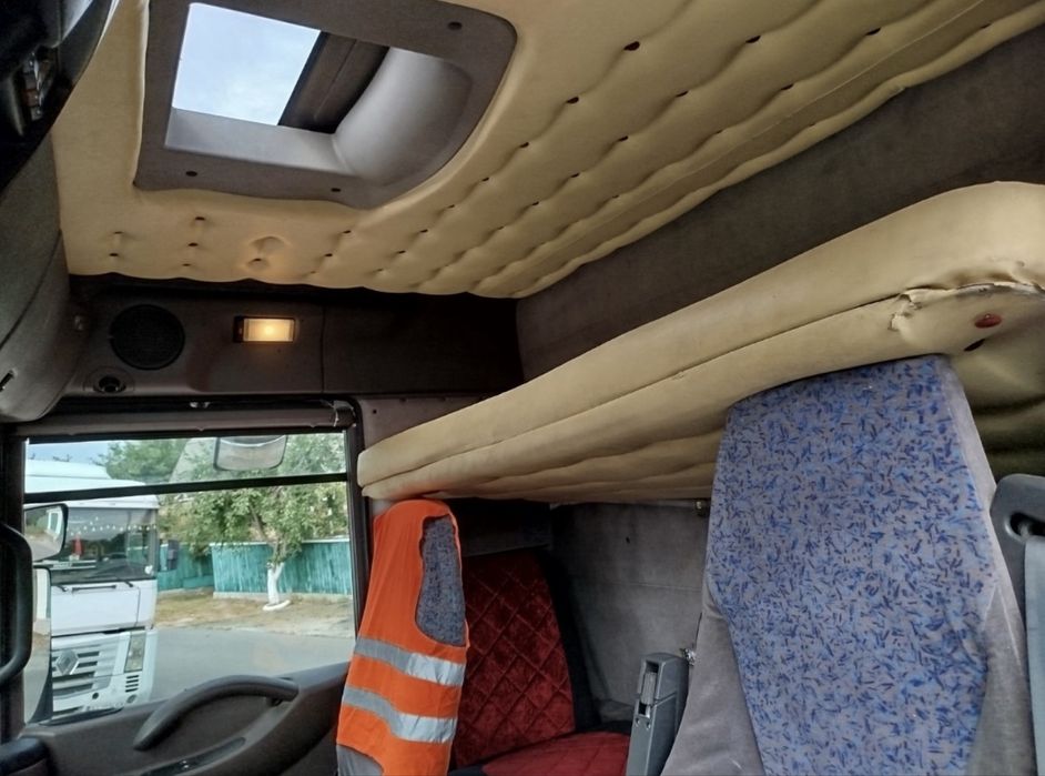 Тягач Рено Магнум 2005 року Євро-3