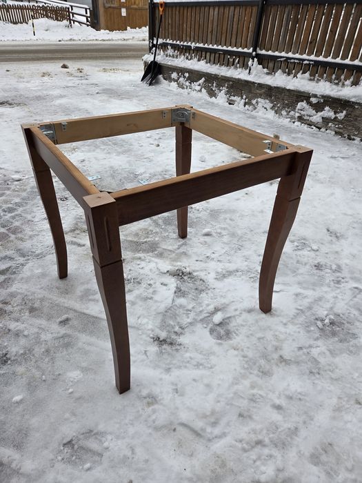 Nogi do stołu – bukowe, kolor orzech