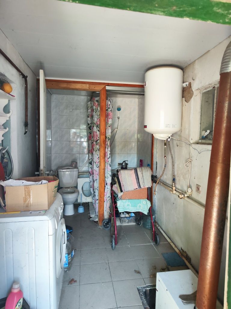 Продаю дом ул.Дружбы 45м +жилая летняя кухня,баня,5 соток 18000$