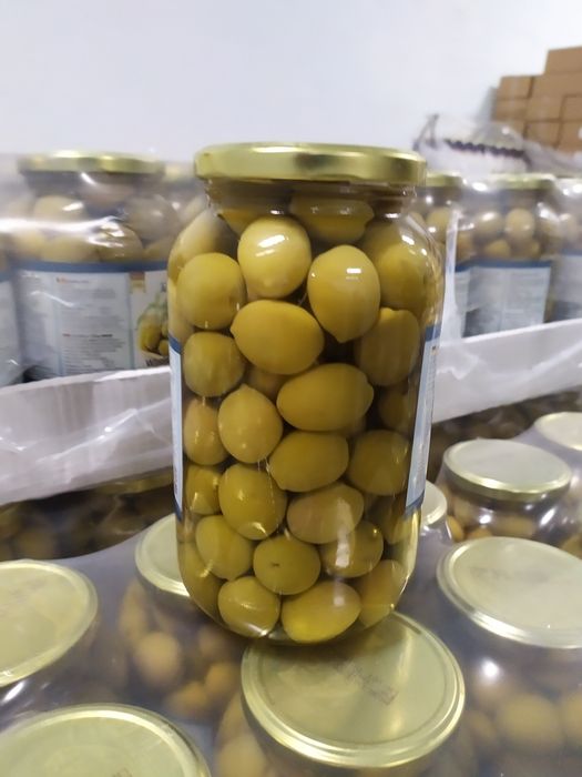 Калібровані оливки, маслини, гіганти.