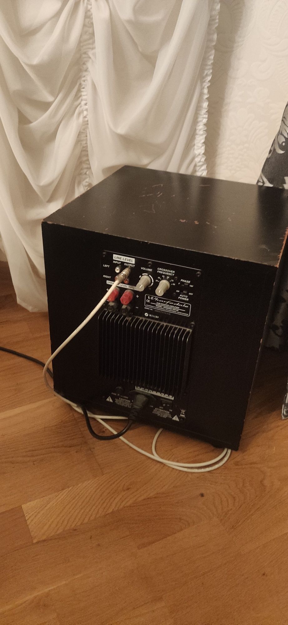 Активний сабвуфер wharfedale sw150