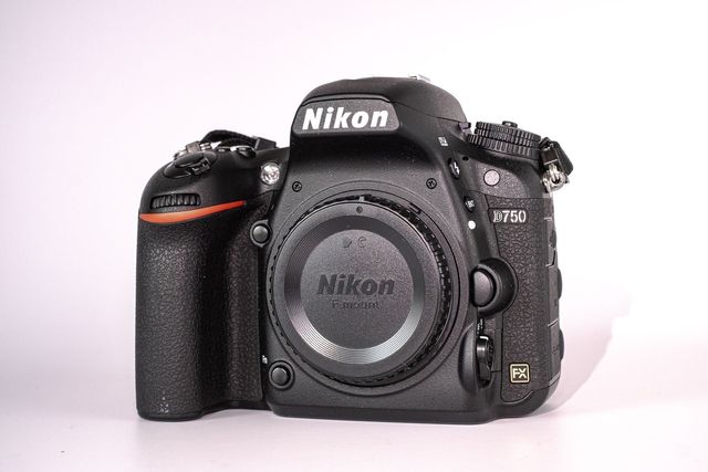 Nikon d750 body jak nowe NISKI PRZEBIEG 2191 zdjęć