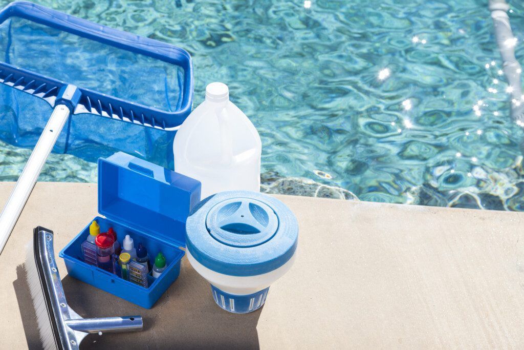 Serviço de Limpeza e Manutenção de Piscinas e Casas