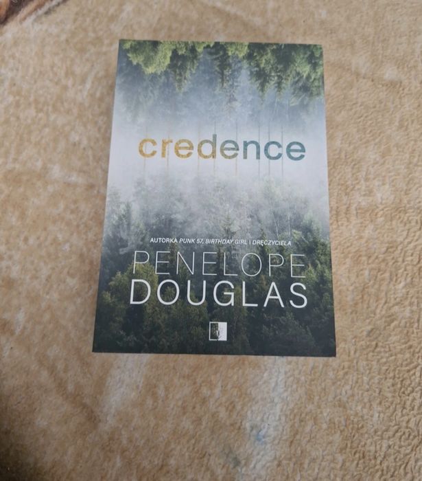 Penelope Douglas devil's night 4 części :corrupt,hideaway,kill swich,