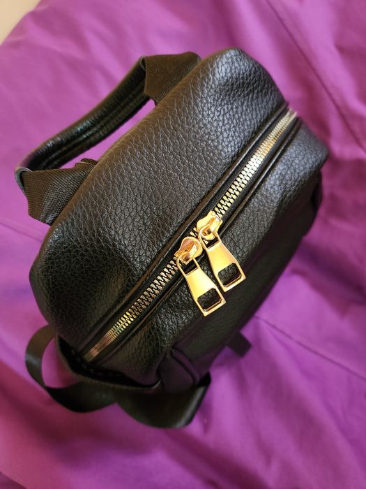 Жіночий рюкзак,  рюкзак в чорному кольорі,  рюкзак