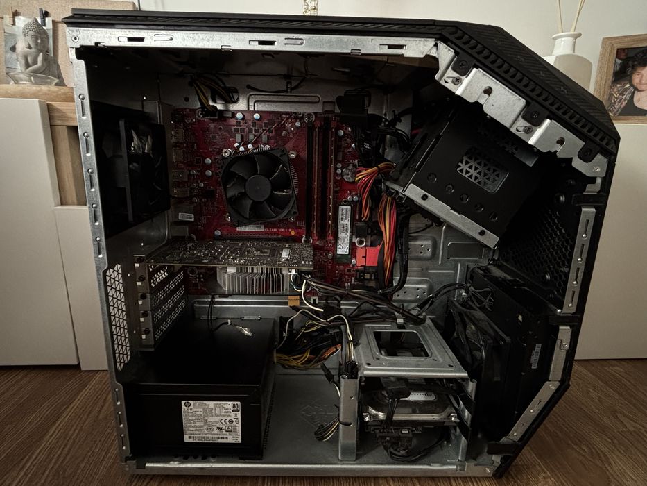 Computador/Desktop OMEN by HP - GTX 1060/i7 7700/16GB RAM