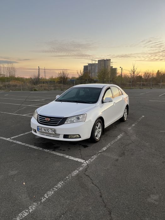 Geely Emgrand EC7 2012