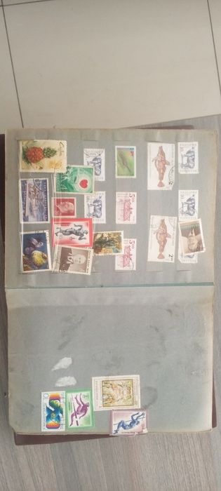 Продам альбом марок