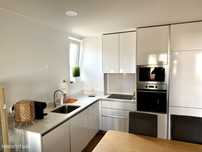 Apartamento T1 semi-novo com lugar de garagem em Esgueira