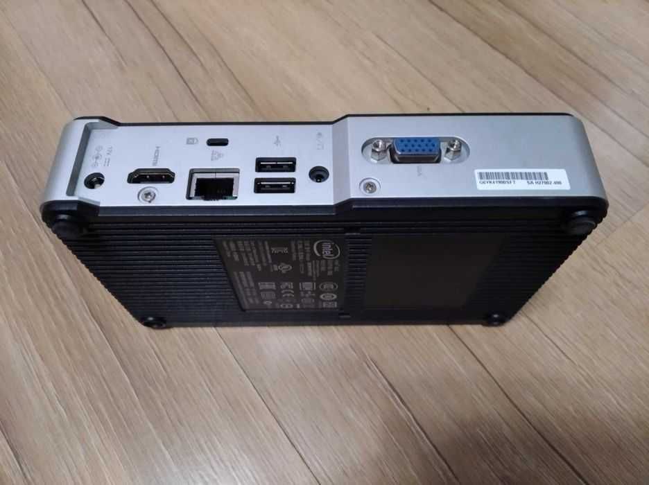 Mini комп'ютер Intel NUC D3815
