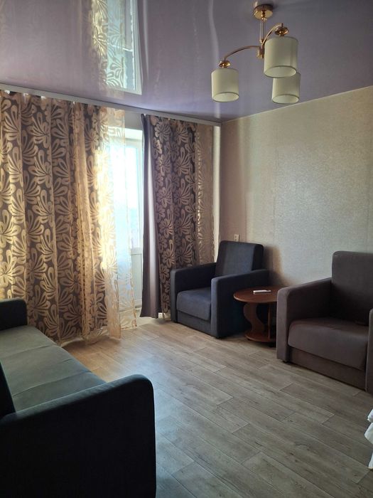 Подобово(посуточно) квартира Слобожанське(Чугуївський р-н).