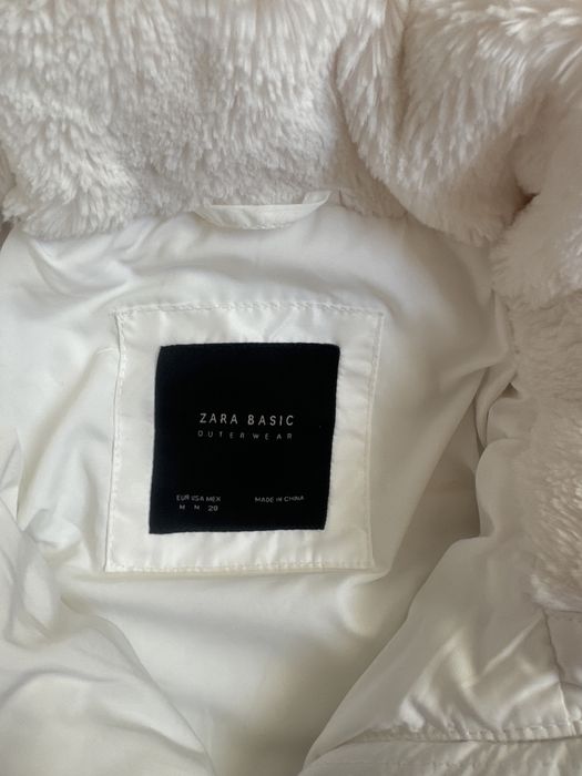 Зимова жіноча куртка Zara