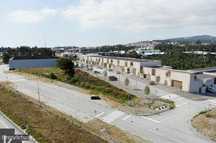 Armazém novo no parque industrial da Seroa