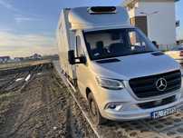 Chlodnia kontener z winda SPRINTER automat 3.0 do wynajecia WARSZAWA