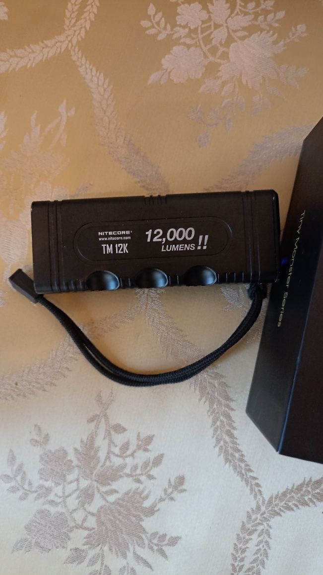 Latarka Nitecore TM12K, 12 000 lumen