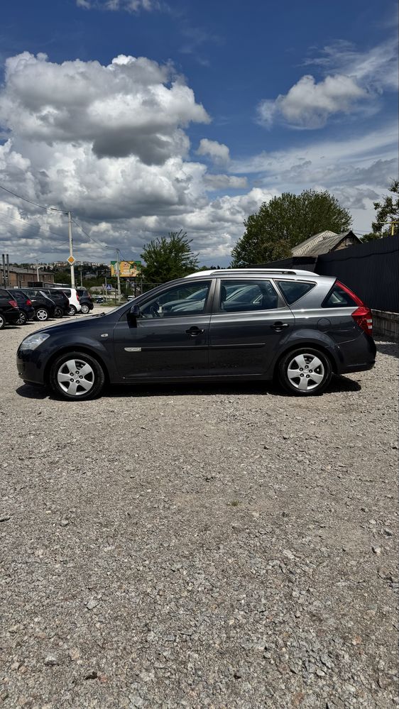 Киа Сиид Kia Ceed 2008 рік 1.4 бенз