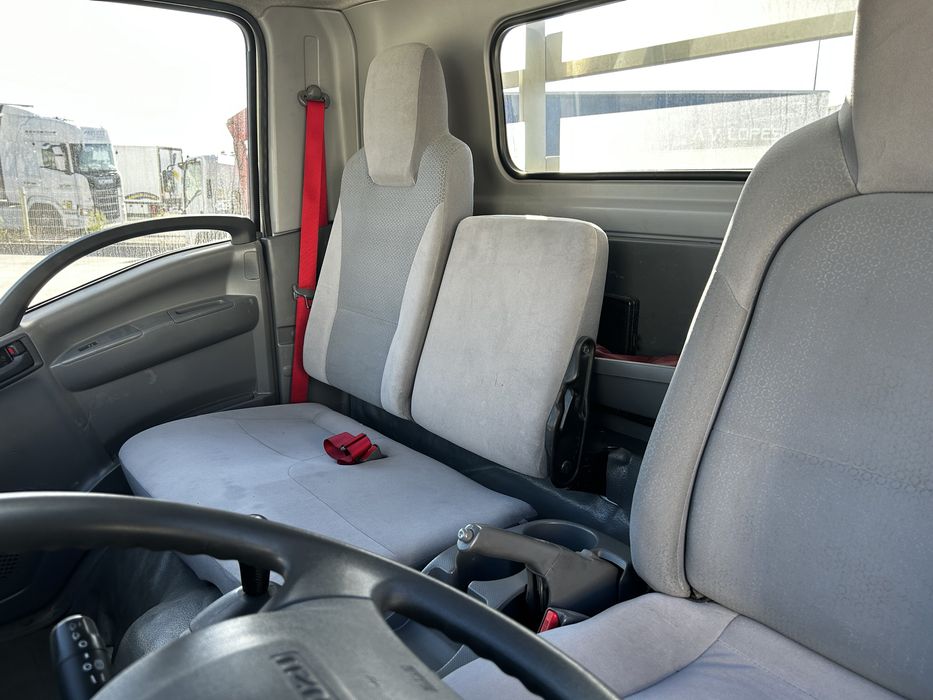 Isuzu n35 carroçaria em aluminio