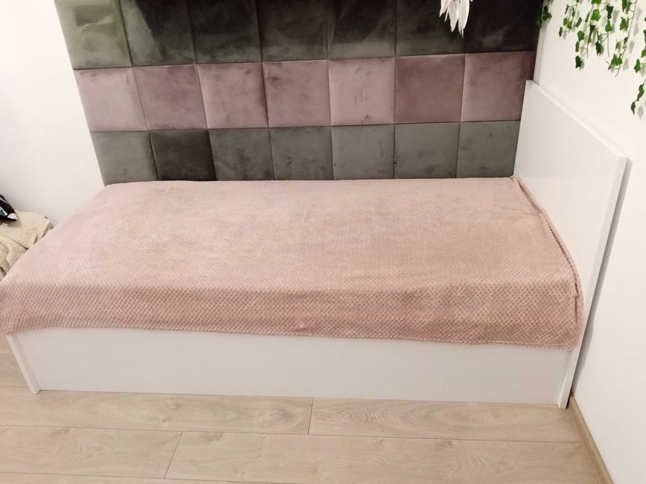 Łóżko drewniane pojedyncze 90/160