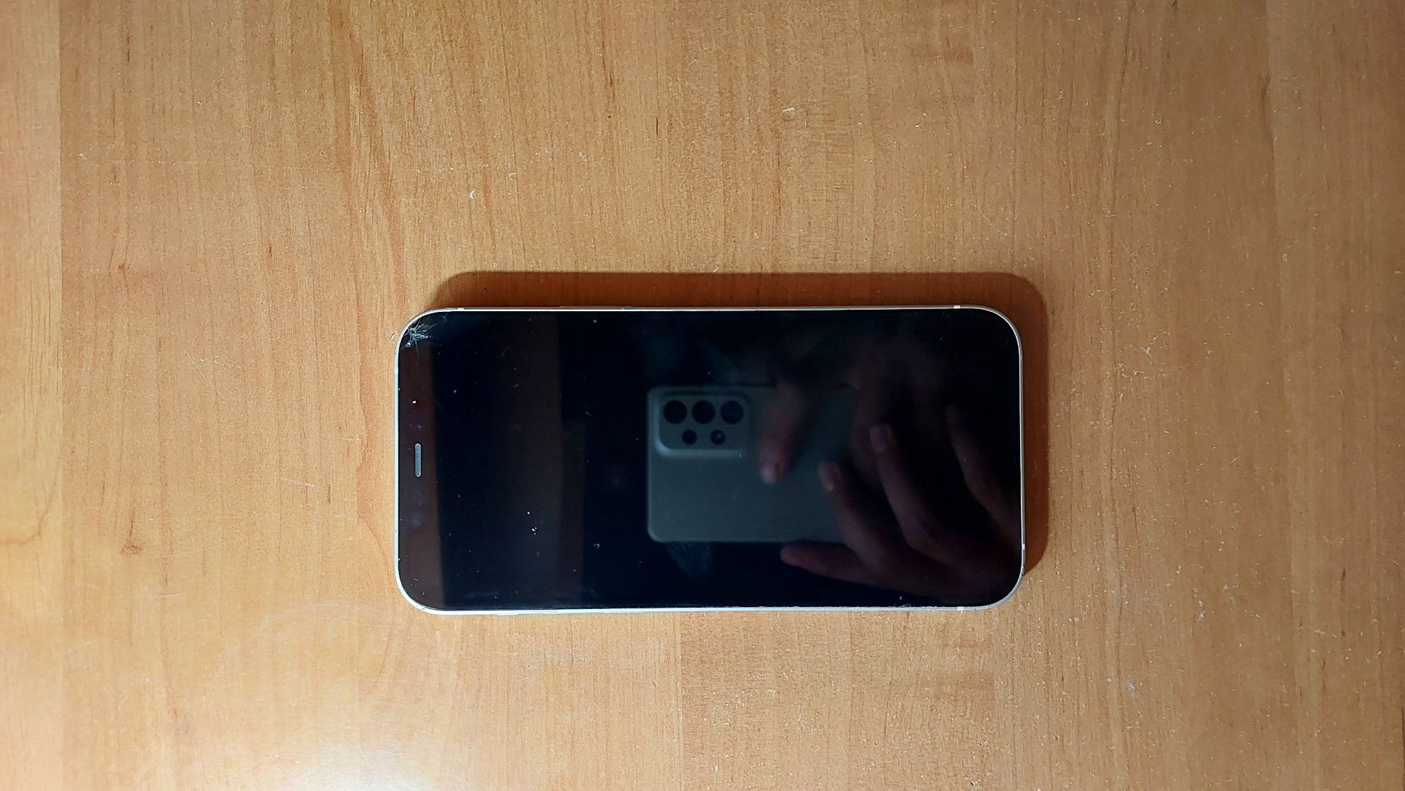 Продаётся IPhone 12 на 128гб