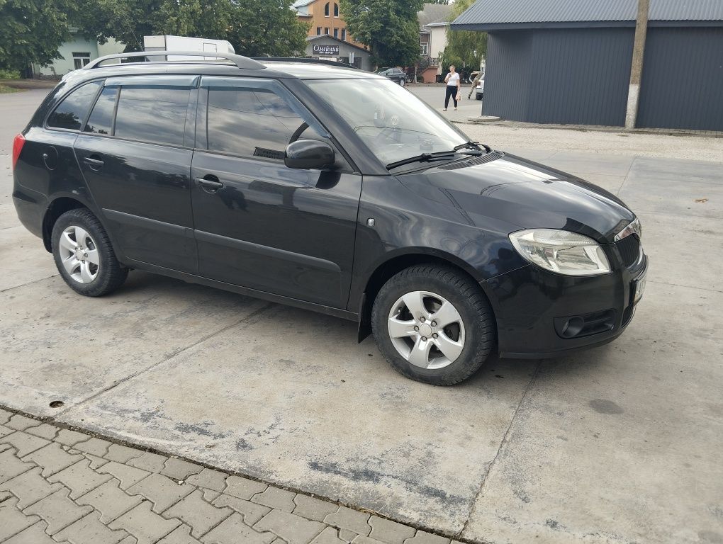 Продається Skoda Fabia 1.4 бензин