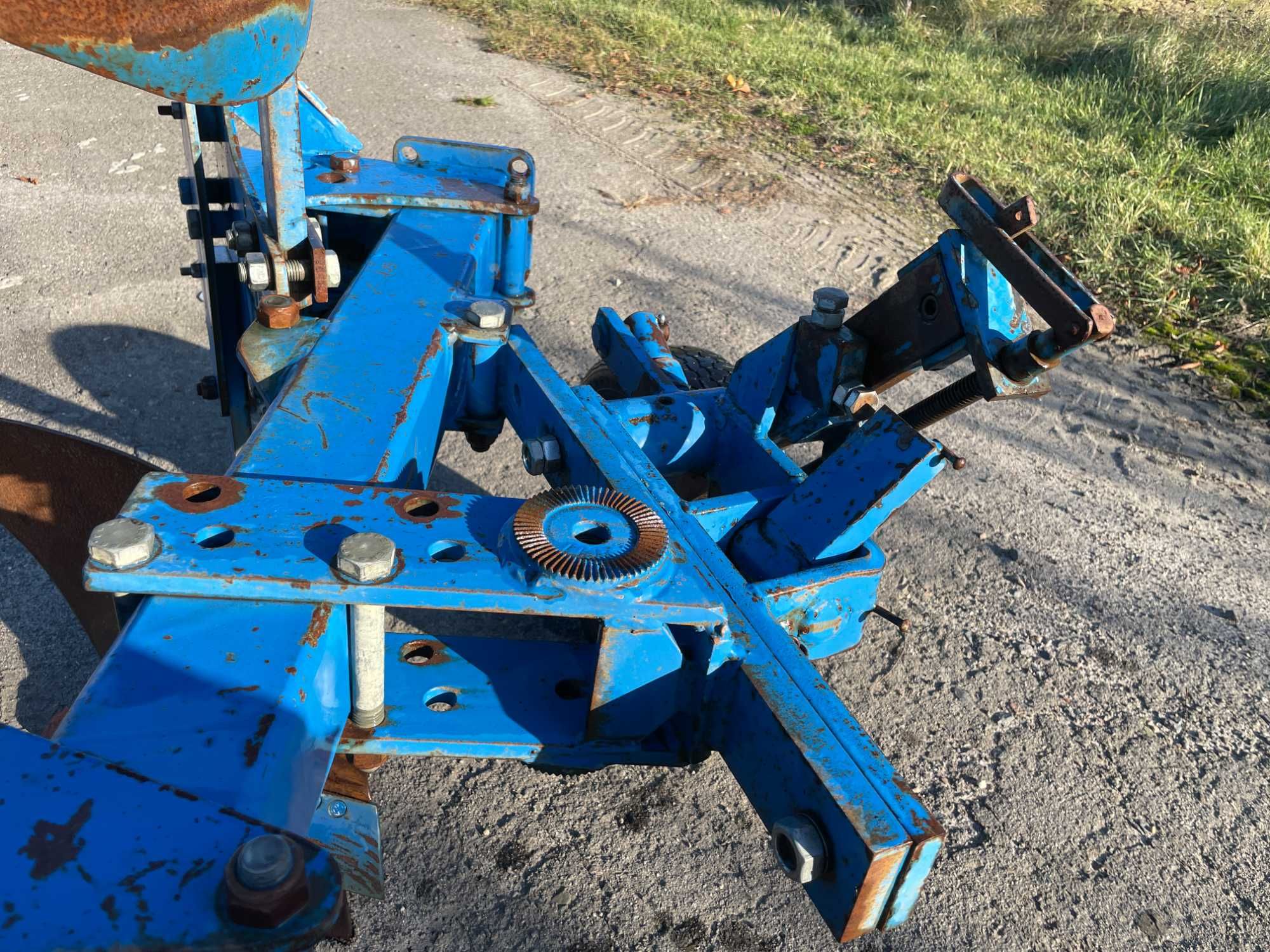 Плуг оборотний 3 корпусний Frost Mosel D110\3 Lemken Kverneland