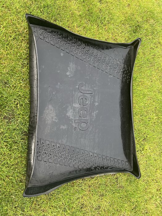 Mata bagażnika Jeep Grand Cherokee WK2