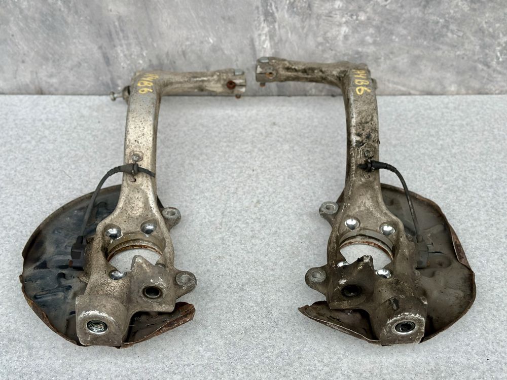 Цапфа Ауді А4 Б6 7 поворотний кулак Audi A6 B6 7 1.6 1.8 2.0 2.5