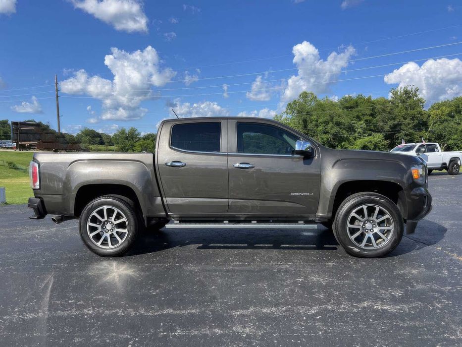 GMC Canyon AT4 Crew Cab      2021