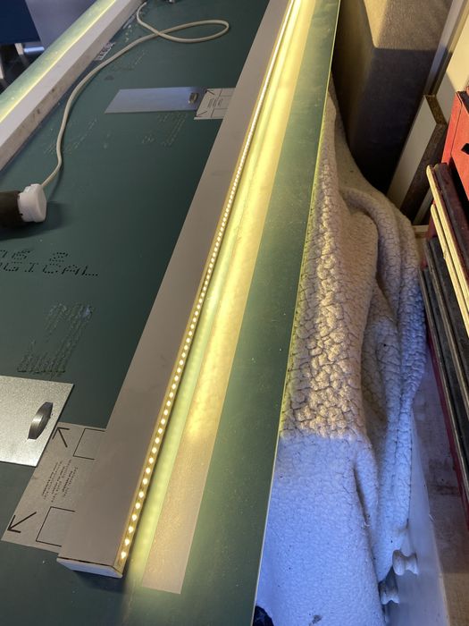 Lustro duze z oswietlaniem