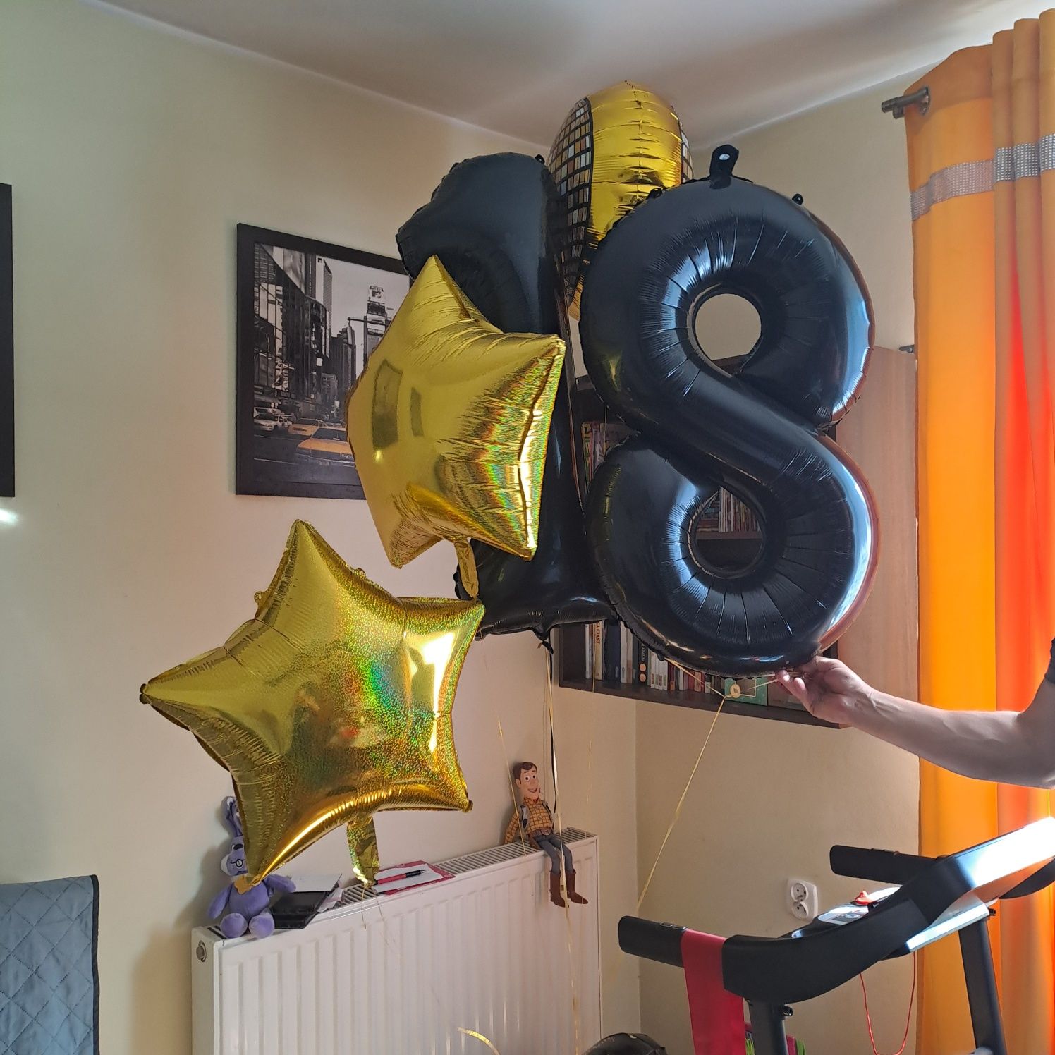Balony na 18 urodziny i inne dekoracje