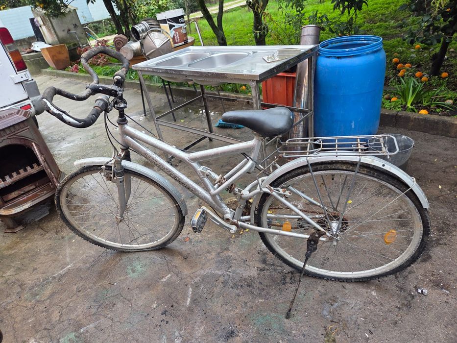 Bicicleta em alumínio