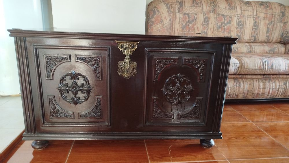 Arca/mala de madeira antiga