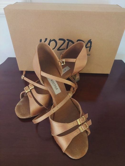 Buty taneczne r.36 Kozdra, łacina, cieliste satyna ciemna