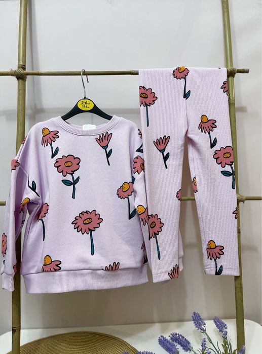 Костюм для дівчинки