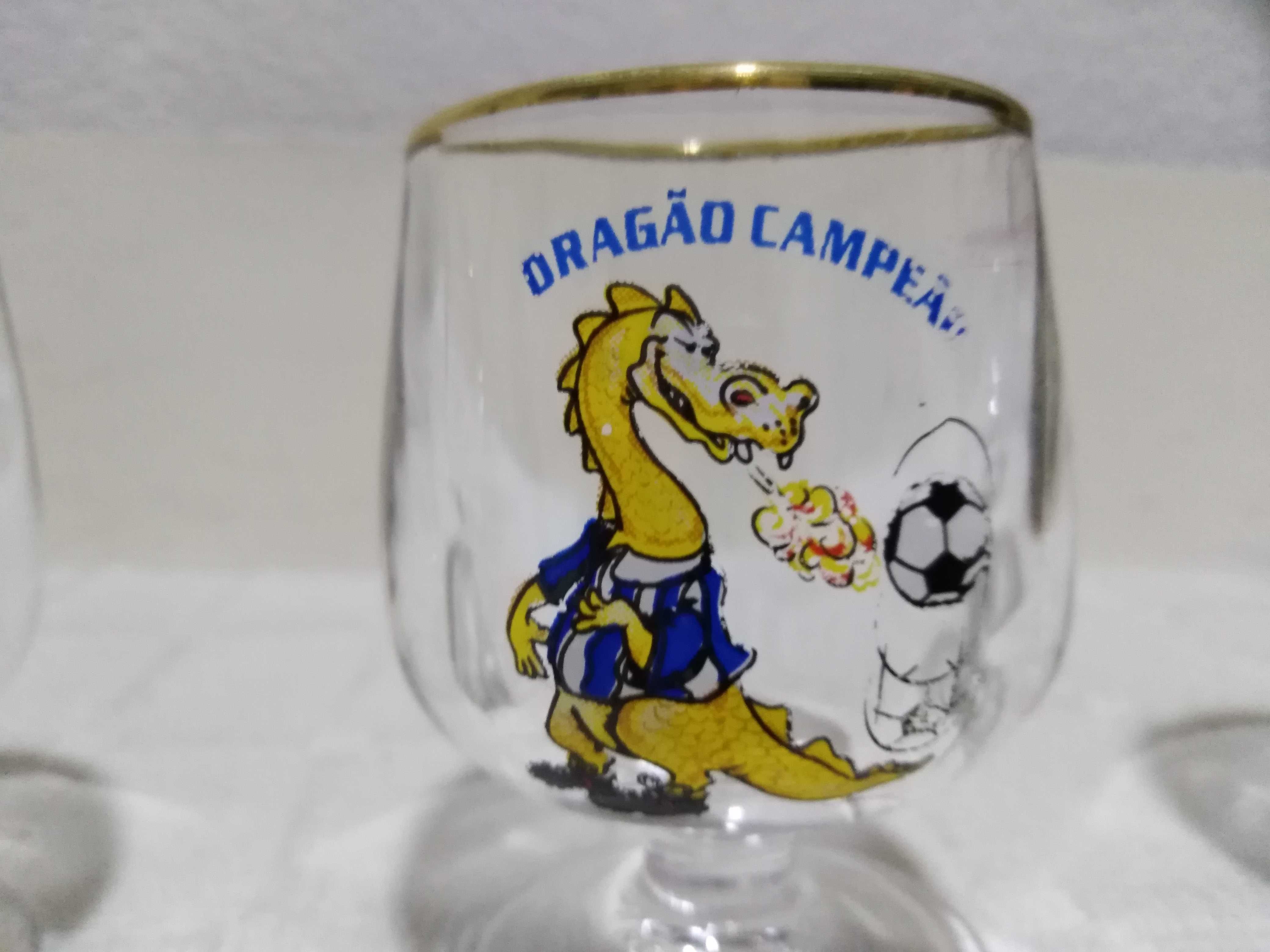 Copos "Dragão Campeão"