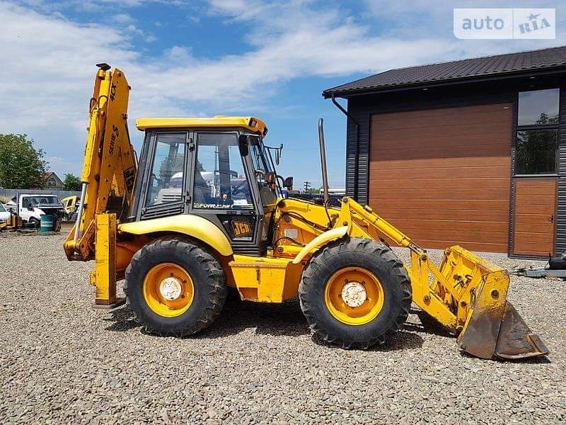 Автовышка Послуги АП 18. Аренда и оказание услуг автовышки