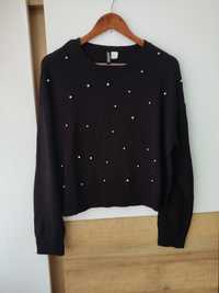 Czarny sweter z perełkami H&M rozmiar M