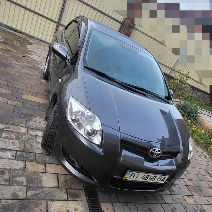 Продам Toyota Auris 2008