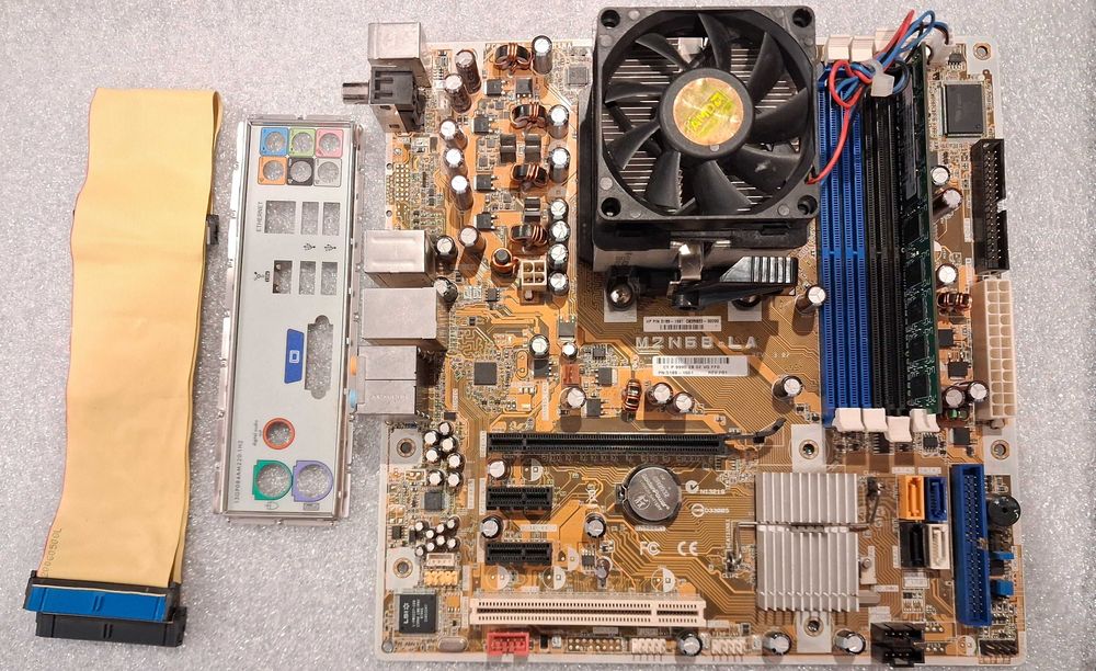 Płyta główna Asus M2N68-LA (Narra3) DELL RAID Rev.3.02 CPU RAM