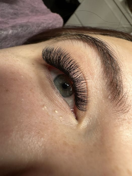 Przedłużanie rzęs