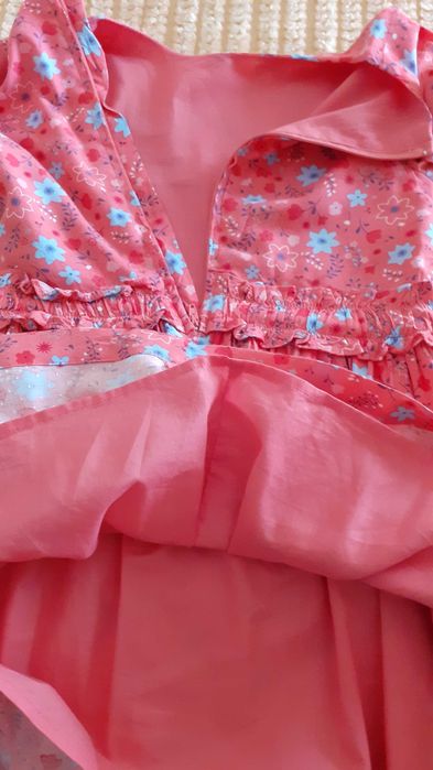 Vestido de Menina de 6 anos - rosa coral - usado uma única vez