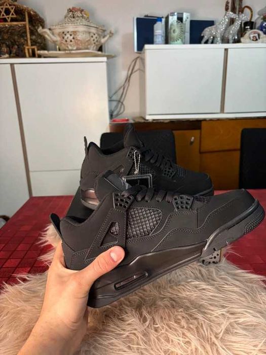 " koszykówki " Jordan_4_Retro_Black_Cat_Rozmiar 40.5