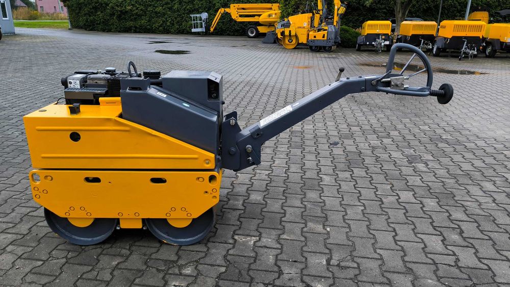 Walec wibracyjny BOMAG BW 65 H rok 2016