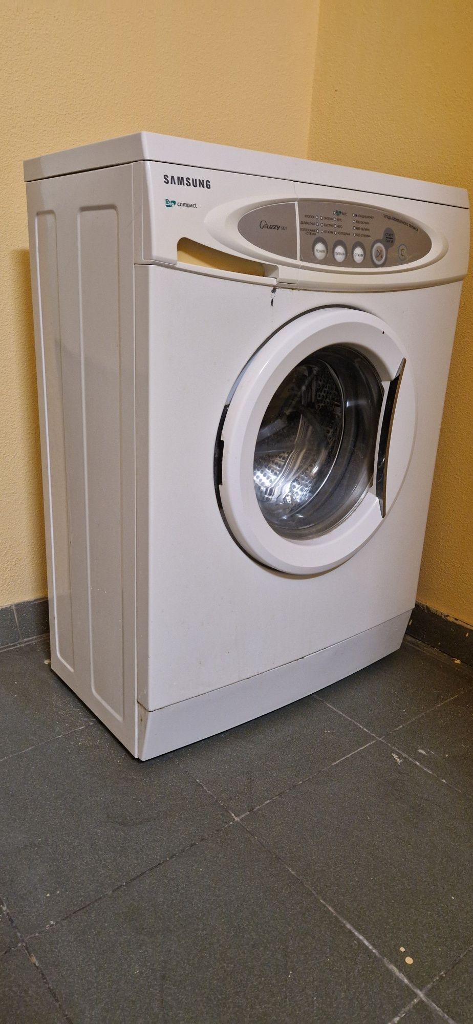 вузька пральна машина Samsung