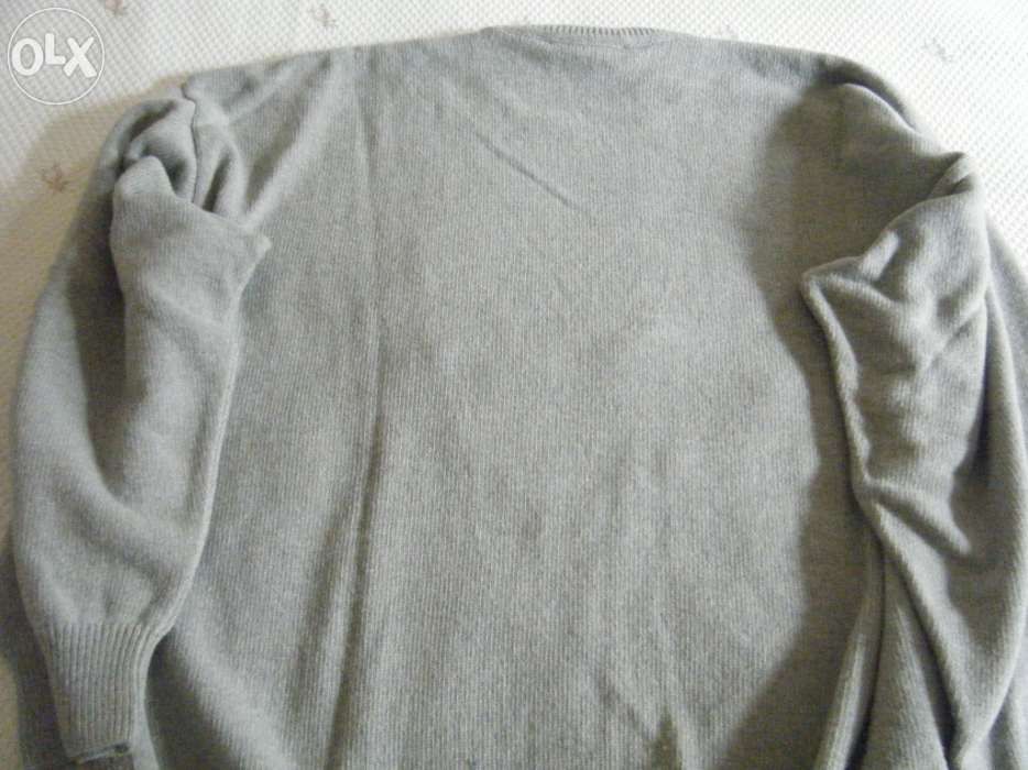 Camisola verde de lã