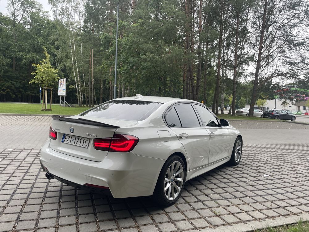 Bmw seria 330i xdrive