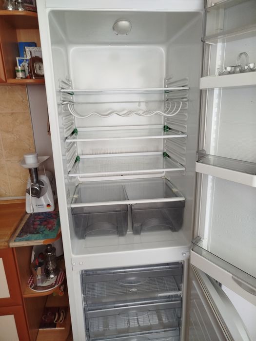 Продам холодильник Атлант