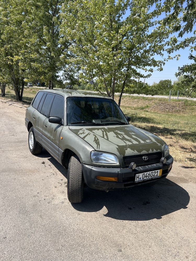 Продам Toyota RAV 4